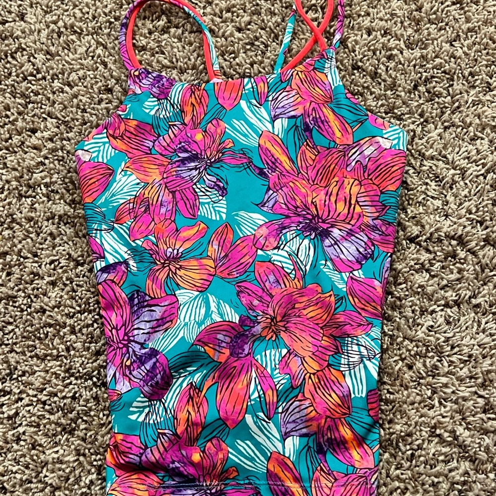 Old Navy girls go dry active tank top.